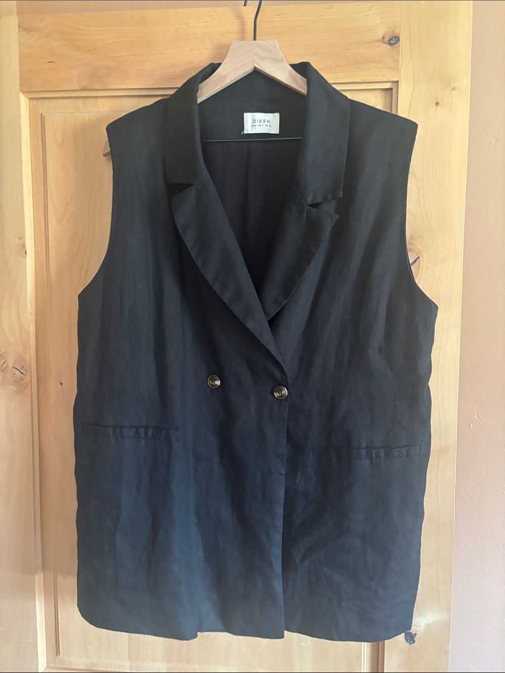 DISSH Black Double-Breasted Sleeveless Linen Vest
